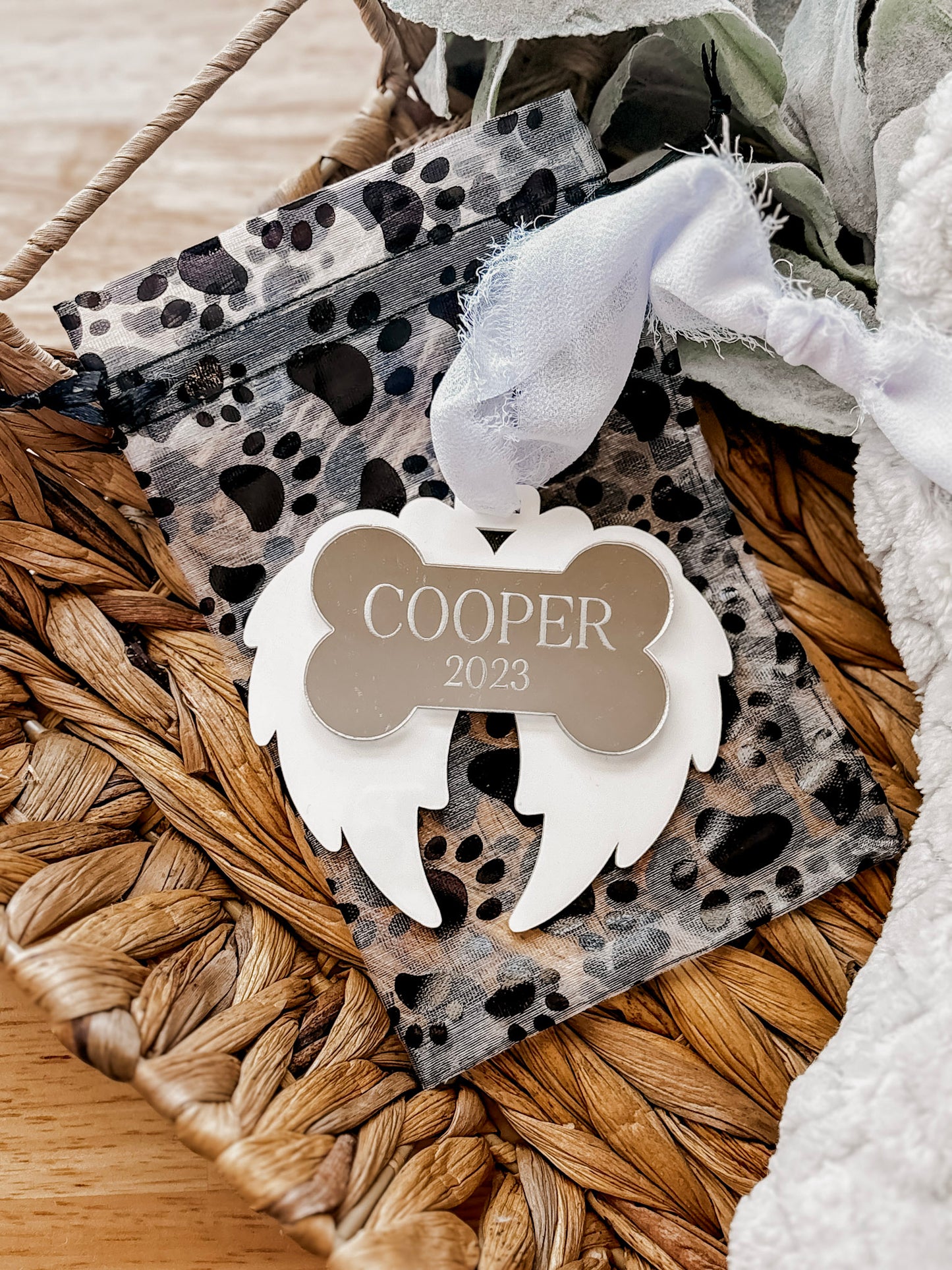🐾 Custom Dog Memorial Ornament | Cooper & Co. Keepsake Collection