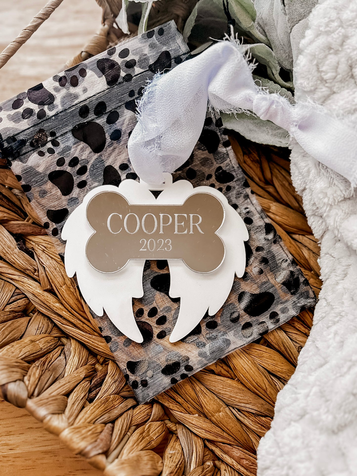 🐾 Custom Dog Memorial Ornament | Cooper & Co. Keepsake Collection