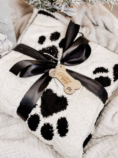 Dog Paw White & Black Blanket